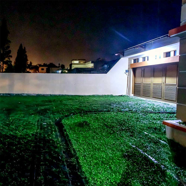 2 Pack 200W LED Flood Light Outdoor, 20000LM LED Outside Stadium Light Fixture IP65 Waterproof Bright Security Light 3200K Warm White Floodlights Lighting For Backyard House Garage Garden Yard